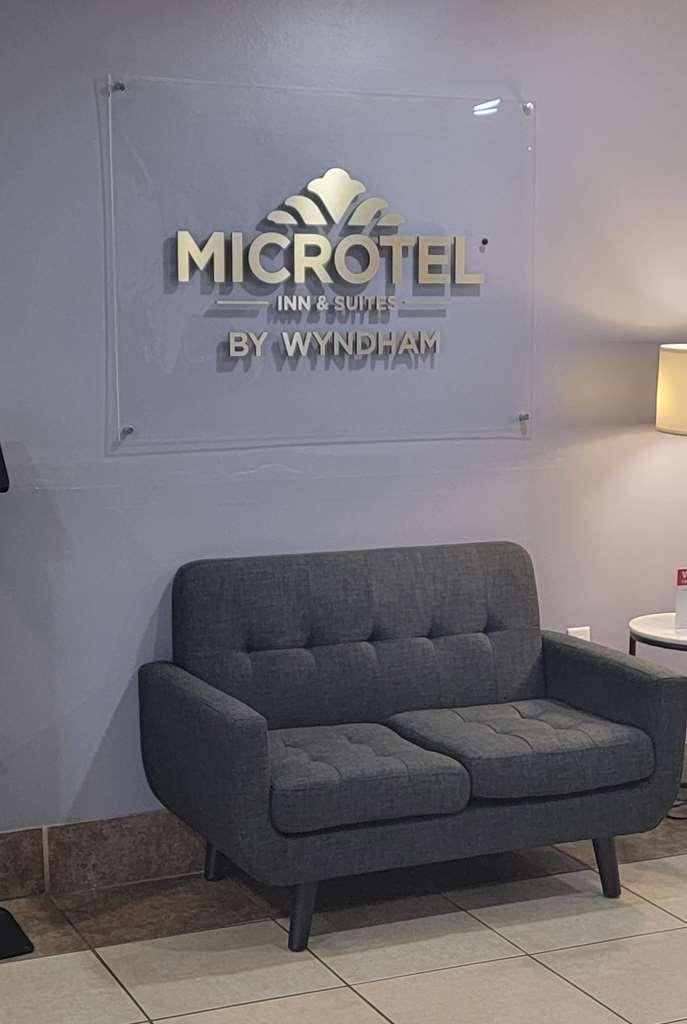 Microtel Inn & Suites By Wyndham Gardendale מראה פנימי תמונה